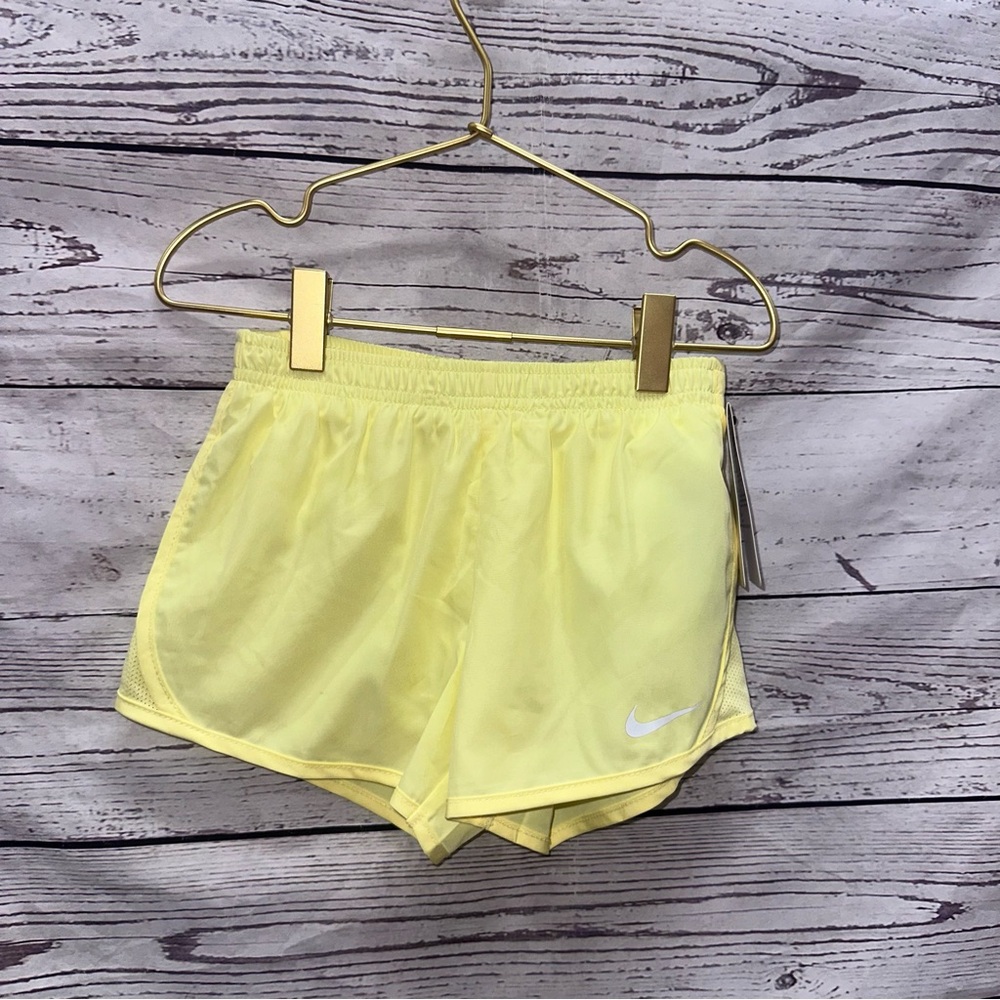 Nike Yellow Polyester Shorts Size 6